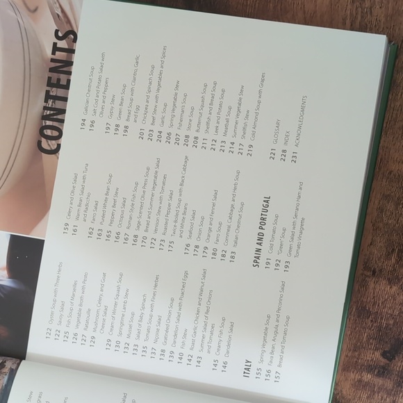 Williams Sonoma "Savoring Soups and Salads" Cookbook - Picture 5 of 8